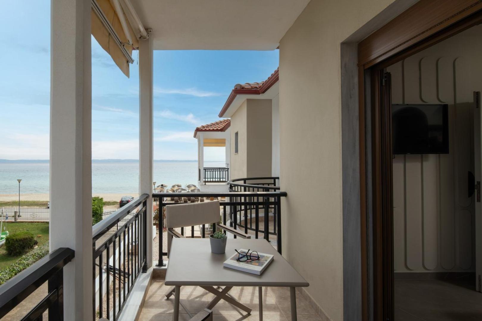 Appartement Assano Seafront Luxury à Nikiti  Extérieur photo