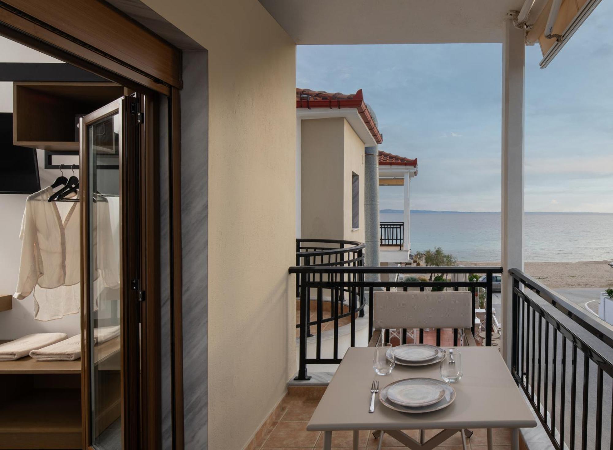 Appartement Assano Seafront Luxury à Nikiti  Extérieur photo